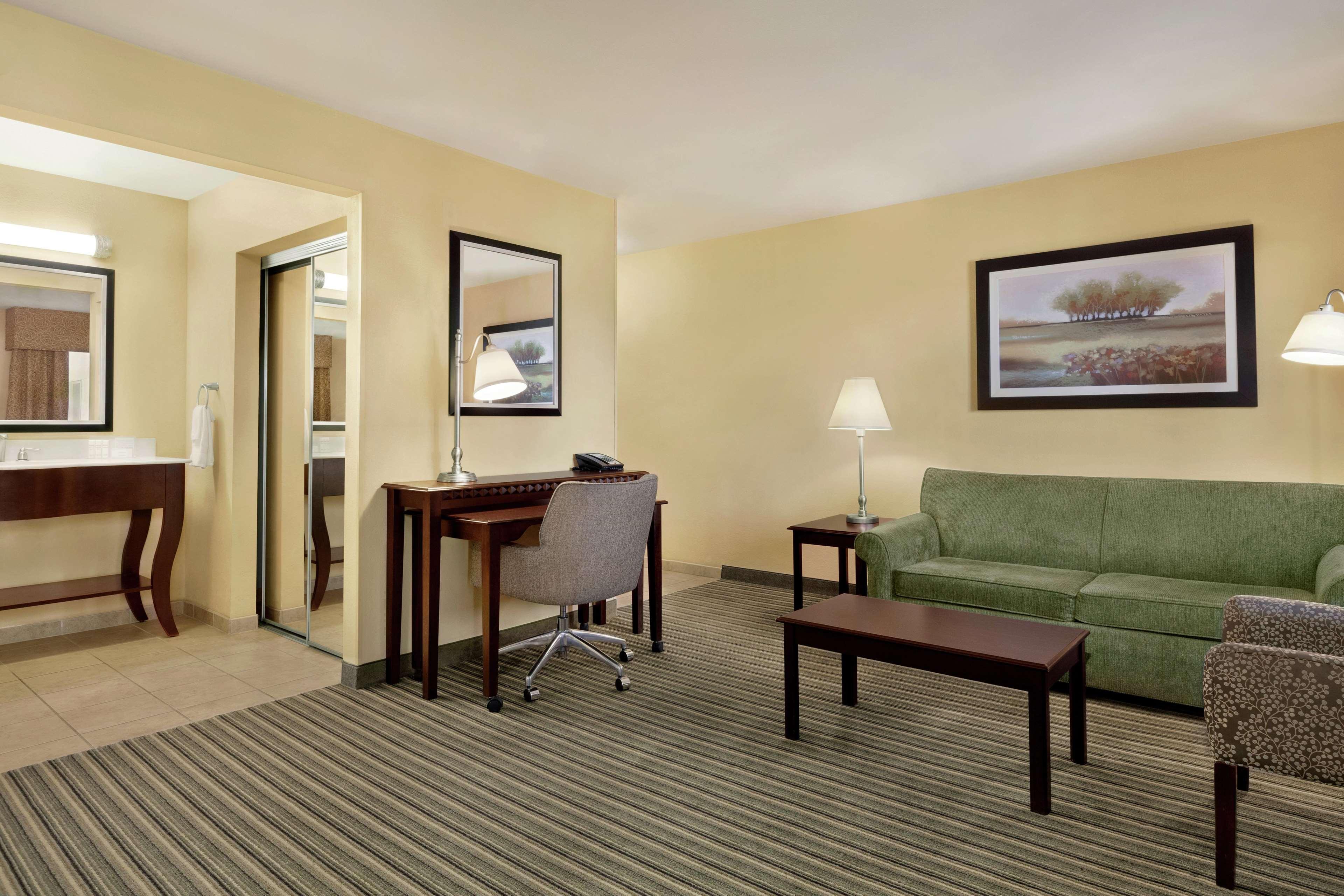 Hampton Inn & Suites Уест Сакраменто Екстериор снимка